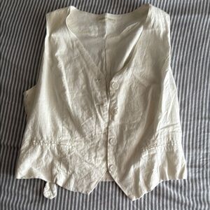 Cream Sleeveless Blouse with V-Neck and Relaxed Fit